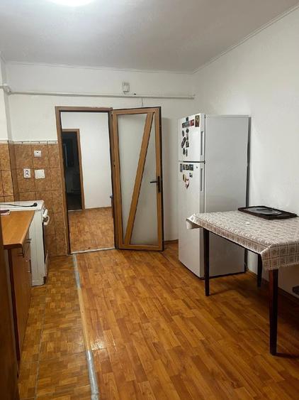 Apartament cu 4 camere decomandat în Ultracentral