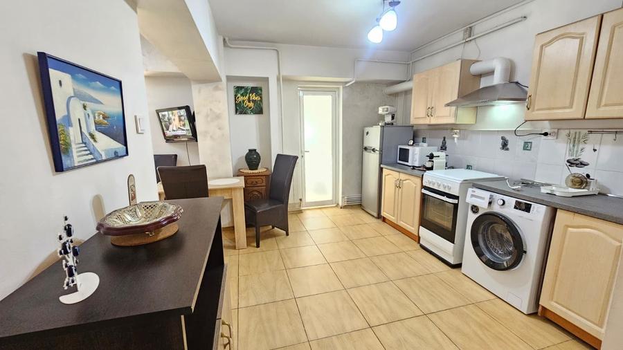Apartament cu 2 camere decomandat în Mazepa 1