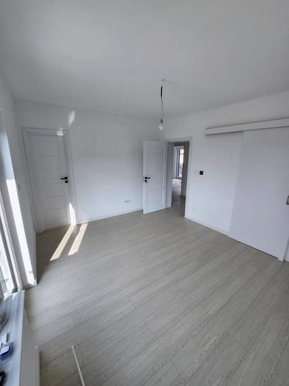Casă cu 4 camere în Miroslava