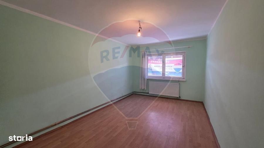 Apartament cu 2 camere decomandat în Sebeș