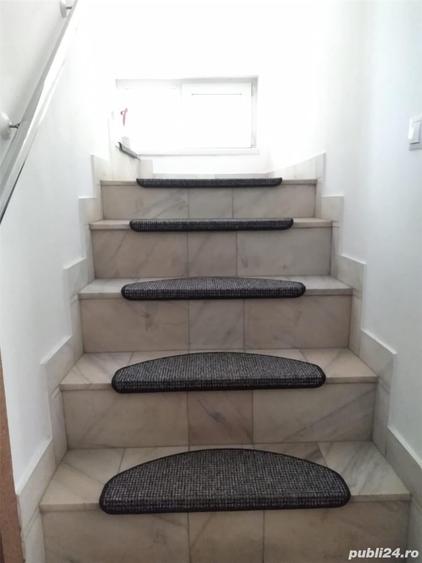 Casă cu 3 camere în Central