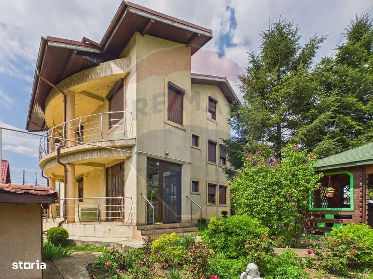 Casă cu 4 camere în Odăile