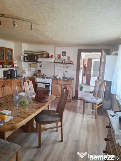Casă cu 4 camere cu Teren 1100 Mp în Central