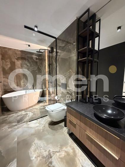 Apartament cu 3 camere semidecomandat, mobilat în Ultracentral