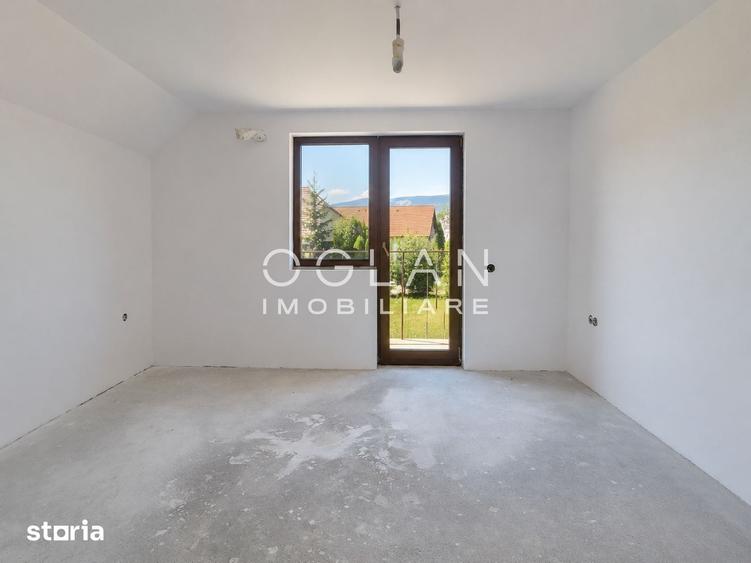 Casă cu 4 camere cu Teren 300 Mp în Central