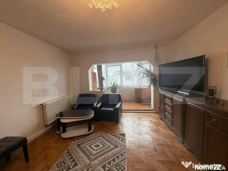 Apartament cu 4 camere decomandat în Obcini