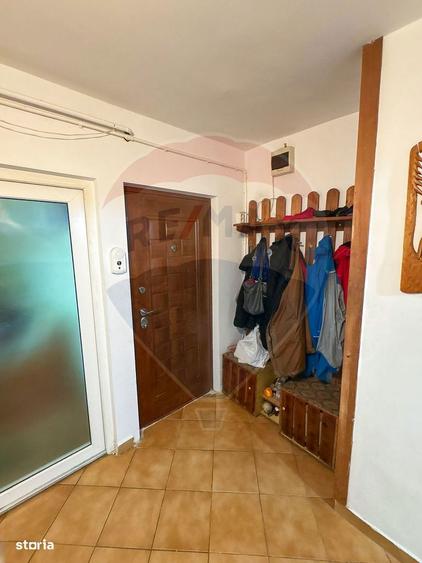 Apartament cu 2 camere, mobilat în Central