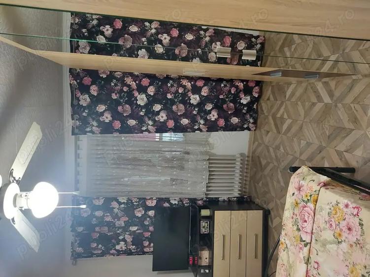 Casă cu 6 camere cu Teren 250 Mp în Central