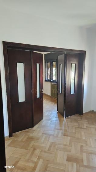 Apartament cu 4 camere decomandat în Centrul Civic