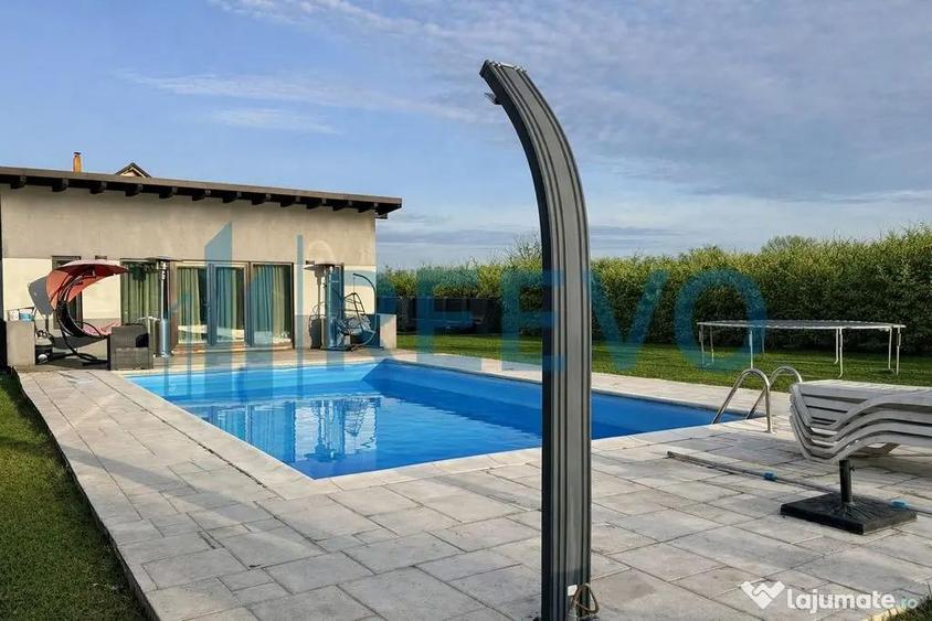 Casă cu 5 camere cu Piscina în Hemeiuș