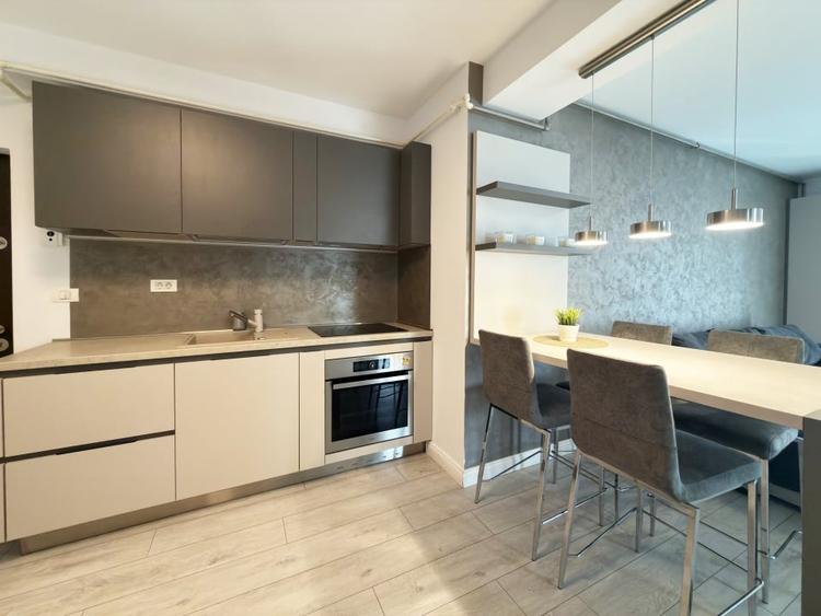 Apartament cu 2 camere semidecomandat, mobilat în Mamaia-Sat
