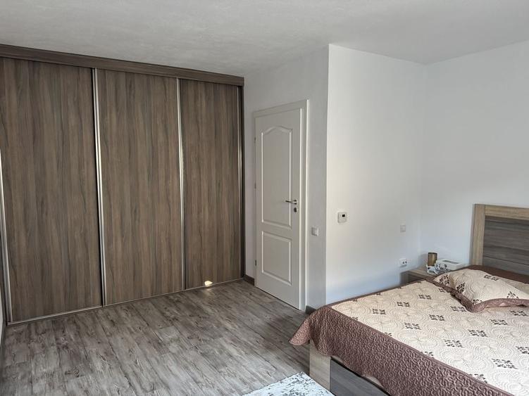 Casă cu 4 camere în Gruiu
