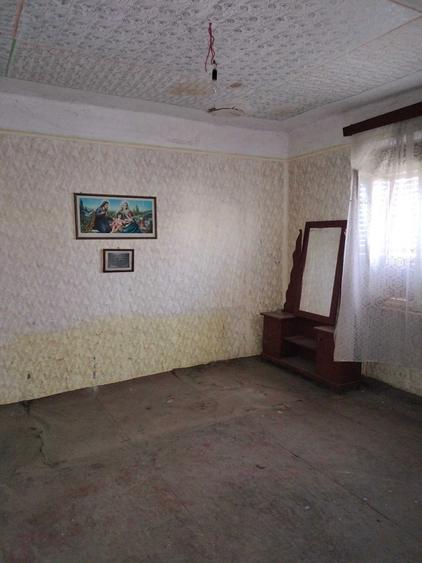 Casă cu 3 camere în Variașu Mic