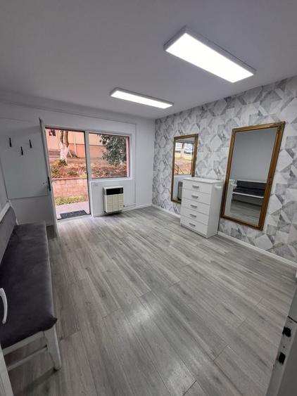Spațiu comercial, de 18 mp, în Exterior Vest