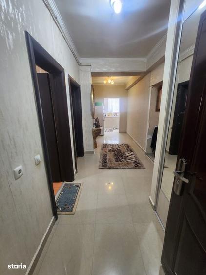 Apartament de vanzare, 57 mp, 3 camere, zona Porii - 1