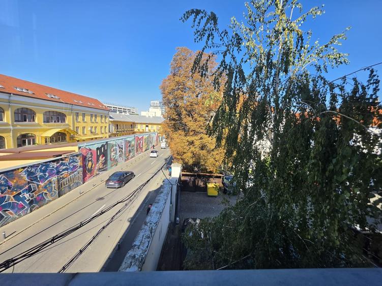 Birou, de 66 mp, în Ultracentral