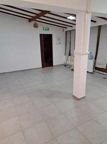 Spatiu comercial sector 2 - 4