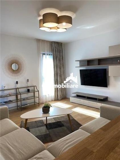Apartament cu 3 camere semidecomandat în Băneasa
