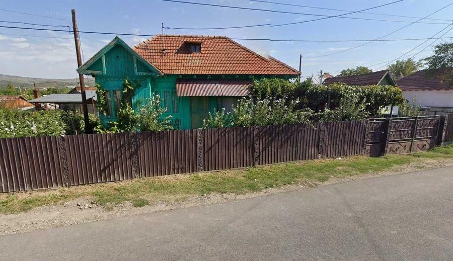 Casă cu 2 camere în Pârâu Boghii