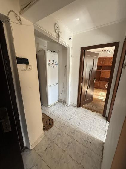 Apartament cu 2 camere decomandat în Exterior Vest