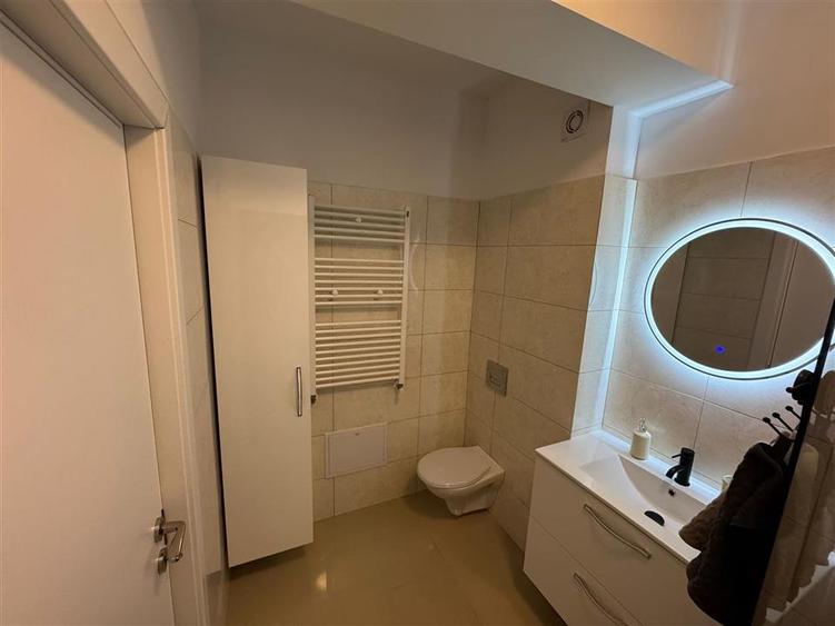 Apartament cu 2 camere decomandat, mobilat în Nord