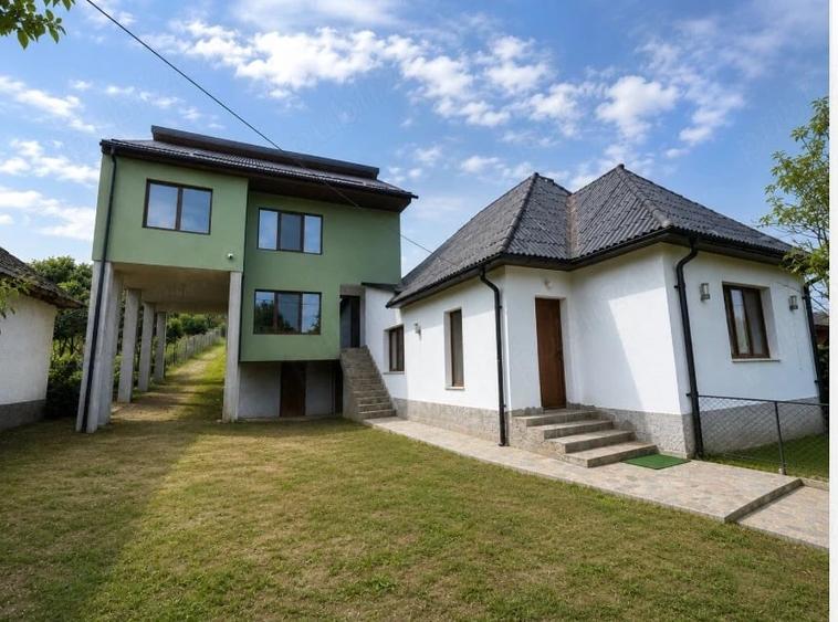 Casă cu Teren 2906 Mp în Sarasău