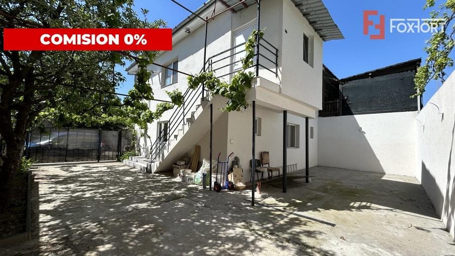 Casă individuală cu 4 camere cu Canalizare în Ghiroda