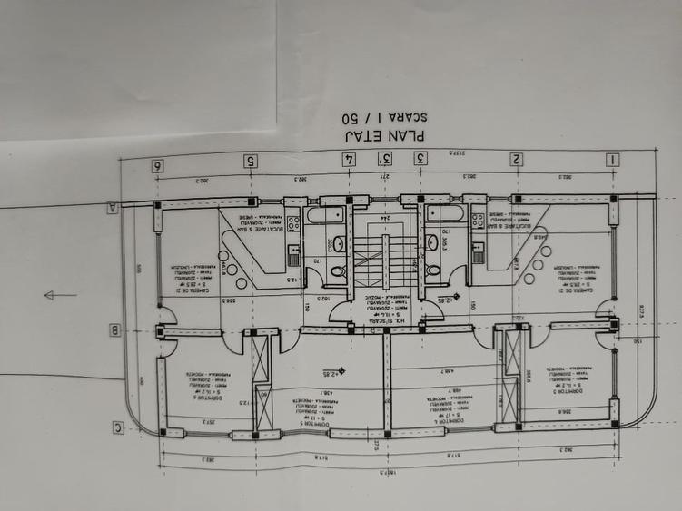Casă individuală cu 10 camere cu Teren 1000 Mp în Central