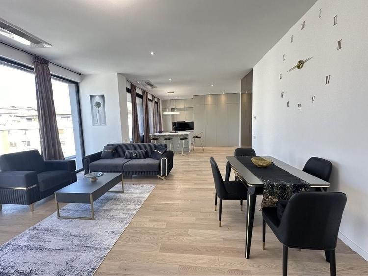 Apartament cu 4 camere în Herăstrău