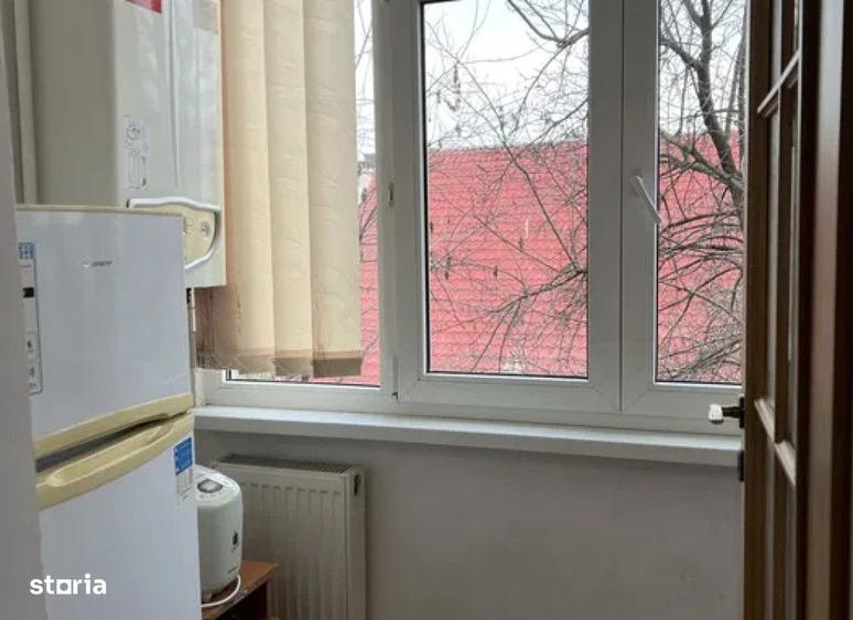 Garsonieră decomandată în Nicolina