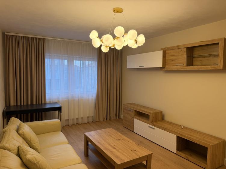 Apartament cu 2 camere decomandat, mobilat în Calea Dumbrăvii