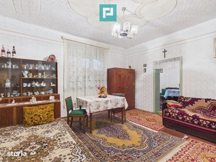 Casă cu 4 camere cu Teren 4065 Mp în Dorobanți