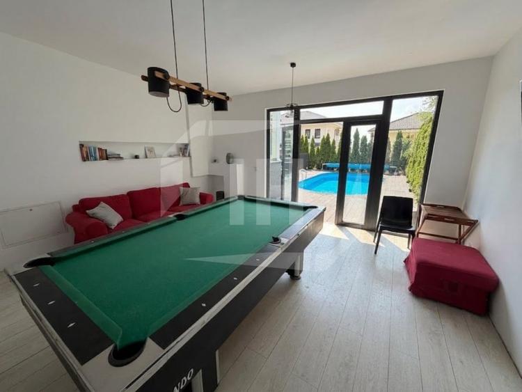 Casă individuală cu 4 camere cu Piscina în Dezmir