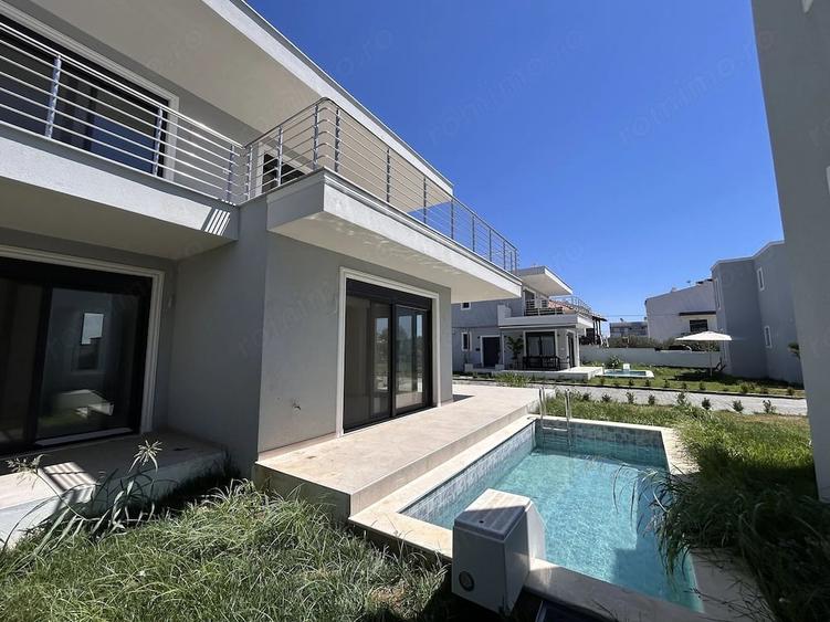Complex reziden?ial exclusivist de vile moderne in Grecia - 2