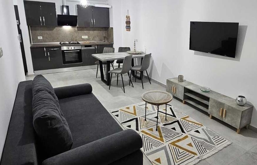 Apartament cu 2 camere decomandat în UTA