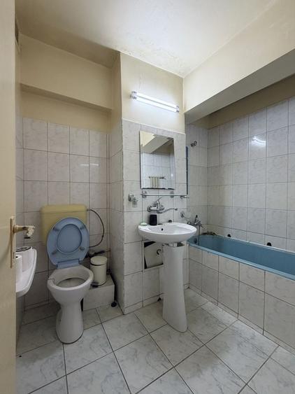 Apartament cu 3 camere decomandat în Ultracentral