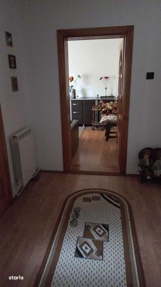 Casă cu 4 camere cu Teren 2500 Mp în Moțăieni