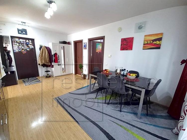 Apartament cu 2 camere nedecomandat, mobilat în Iris