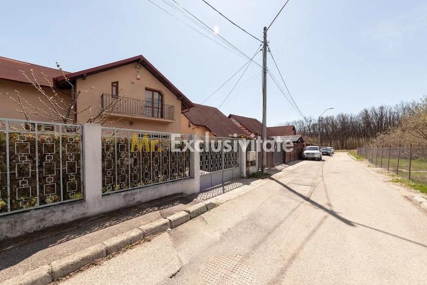 Casă cu Teren 475 Mp în Găvana