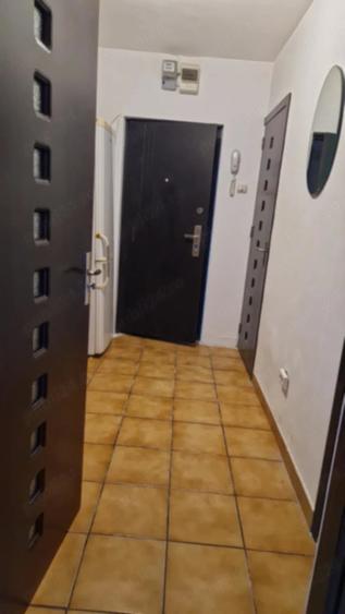 Garsonieră decomandată în Brâncoveanu