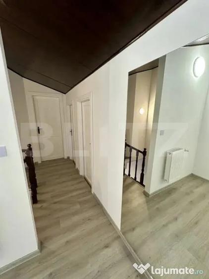 Apartament cu 4 camere decomandat în Cloșca
