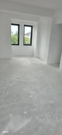 Casă cu 4 camere în Odăile