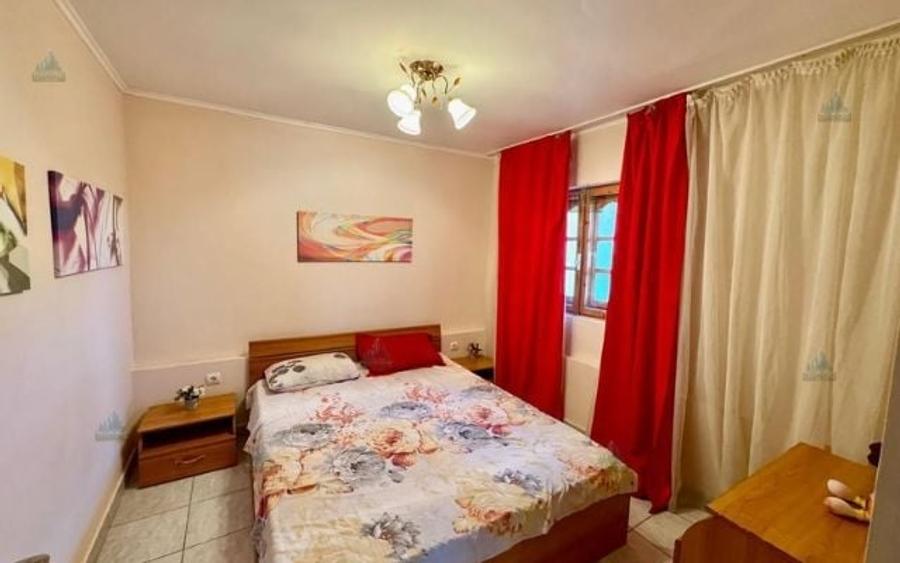 Casă individuală cu 5 camere cu Canalizare în Frătești