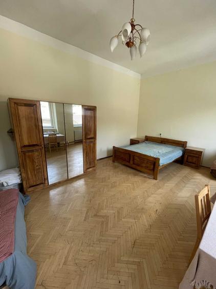 Apartament cu 2 camere decomandat, mobilat în Central