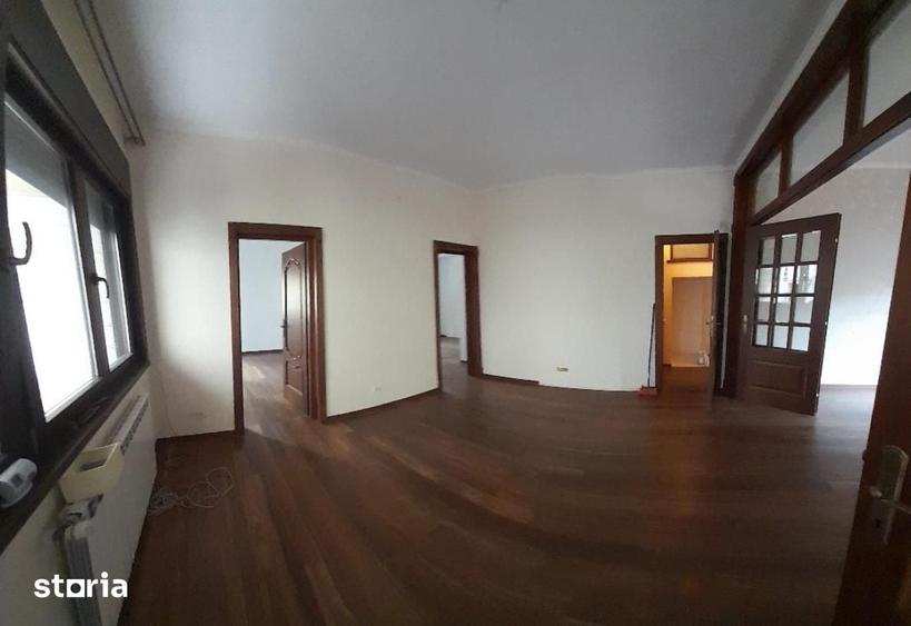 Casă cu Teren 400 Mp în Decebal