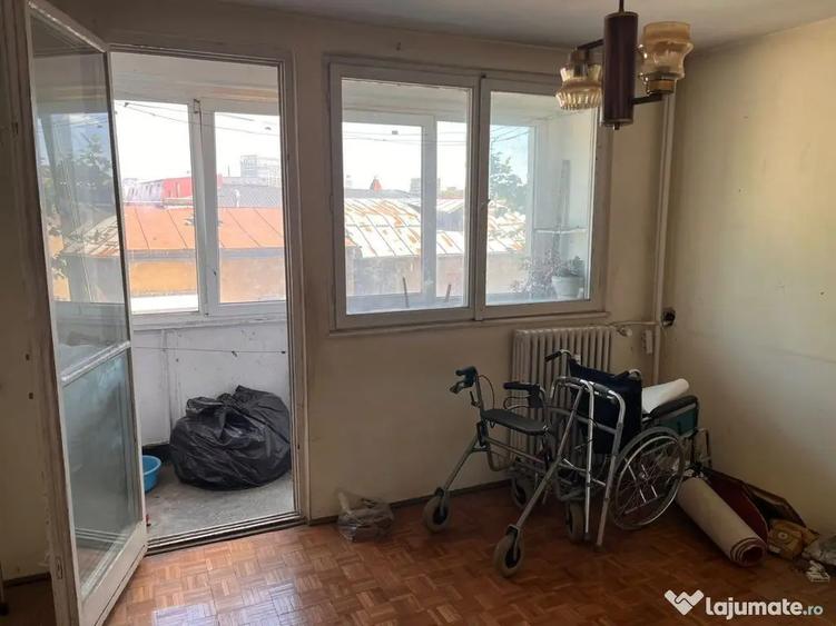 Apartament cu 2 camere decomandat în Cantemir
