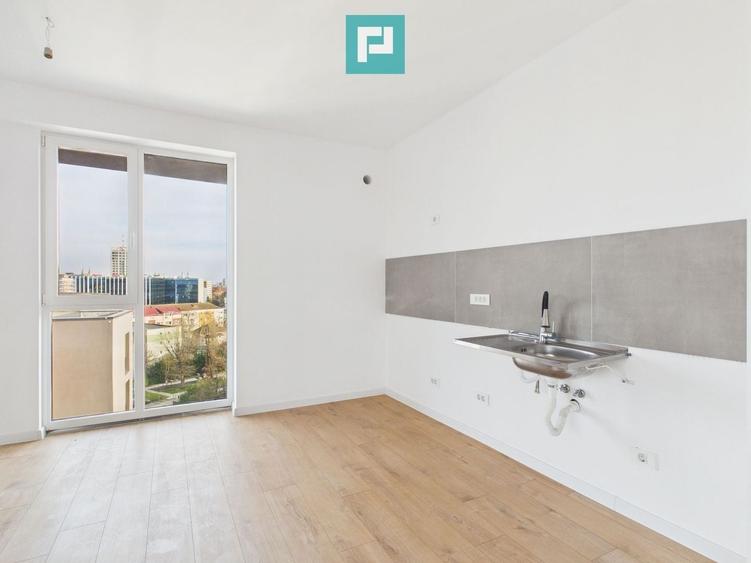 Apartament cu 3 camere semidecomandat în Tipografilor