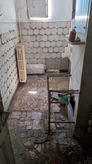 Apartament cu 2 camere decomandat în