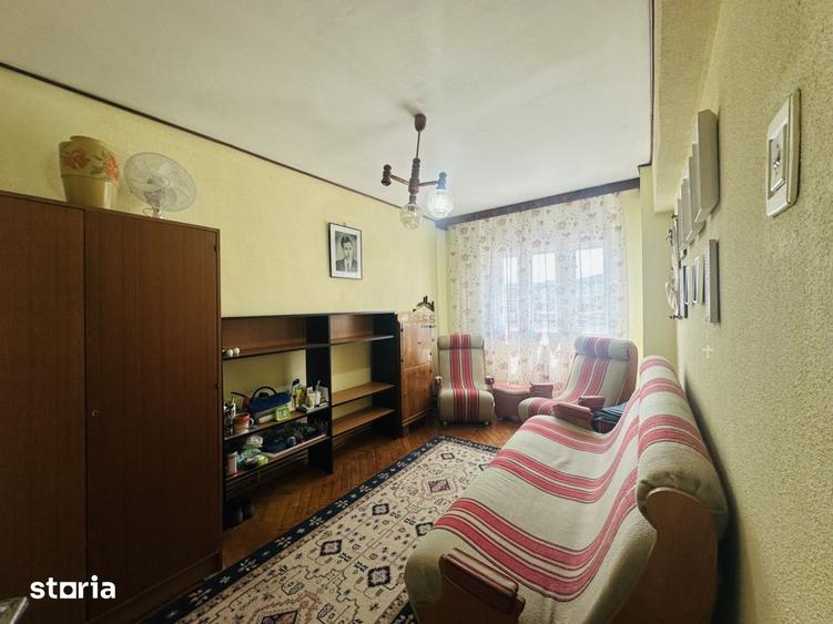 Apartament cu 4 camere decomandat, mobilat în Mănăștur