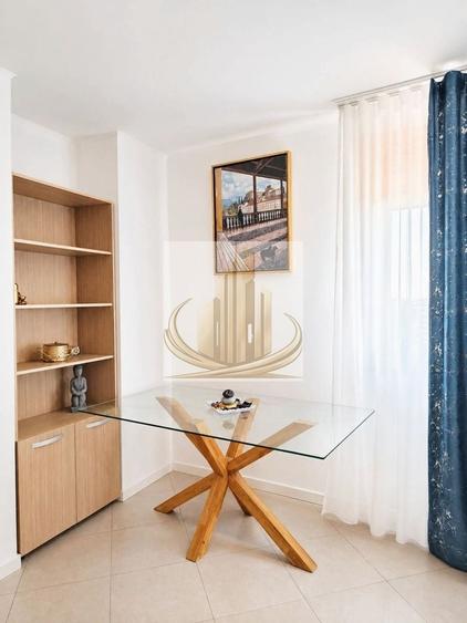 Apartament cu 2 camere semidecomandat, mobilat în Central
